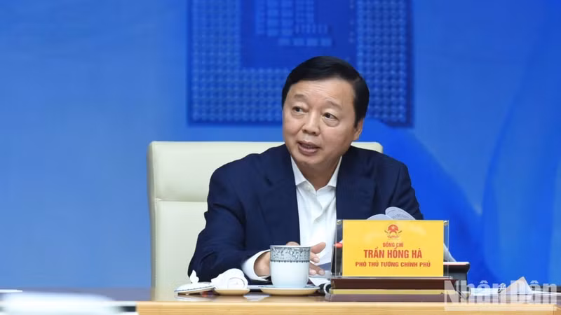 Interviene Tran Hong Ha, viceprimer ministro.