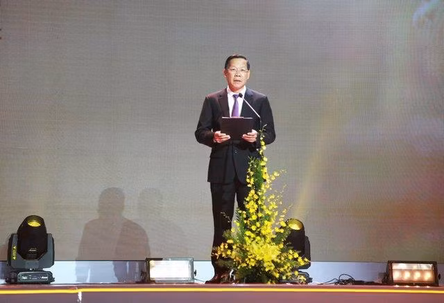 El presidente del Comité Popular de Ciudad Ho Chi Minh, Phan Van Mai habla en el evento. (Fotografía: tphcm.chinhphu.vn)