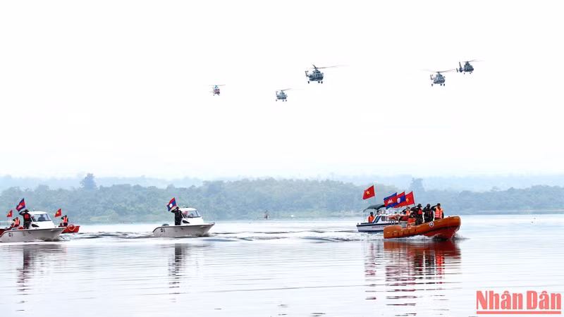 Efectúan simulacro conjunto de rescate entre Vietnam, Laos y Camboya.