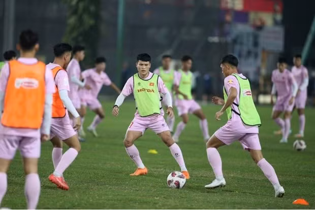 Los jugadores de la selección vietnamita se preparan para competir en la final de la Copa Asiática 2023. (Foto: vietnam.vn)