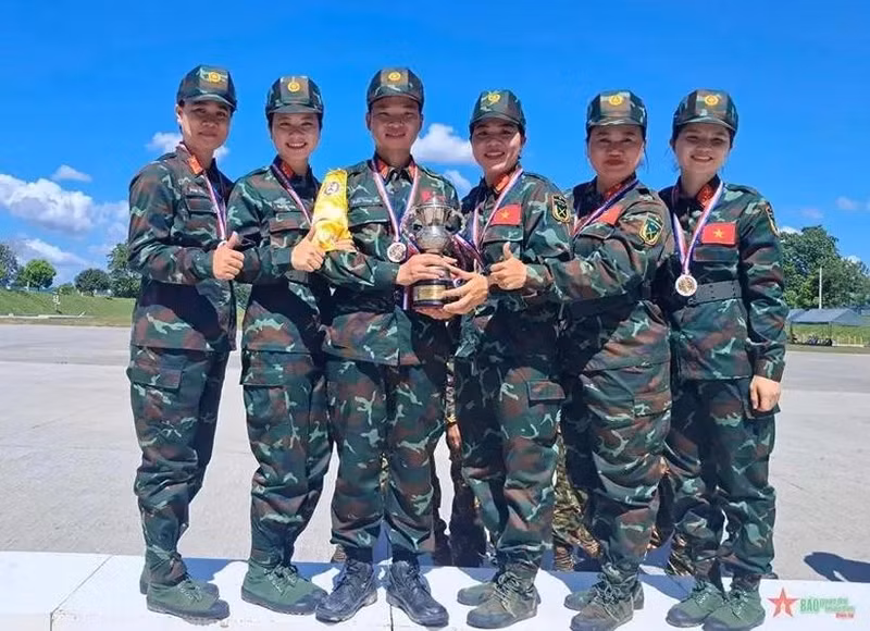 Los tiradores de la VPA consiguen 15 medallas de oro en la AARM-32. (Foto: qdnd.vn)