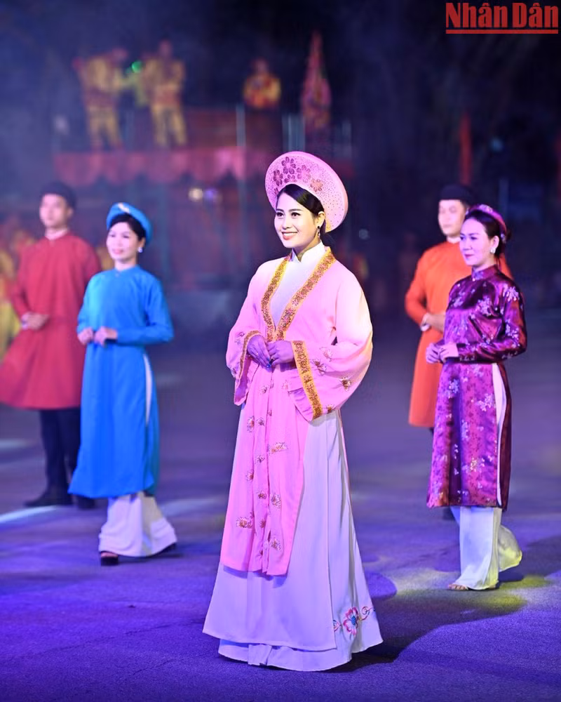Desfile de Ao Dai de la ciudad de Hue.