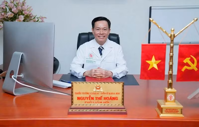 El mayor general, profesor, doctor en ciencias y médico Nguyen The Hoang (Foto: Hospital Militar Central 108 de Vietnam)