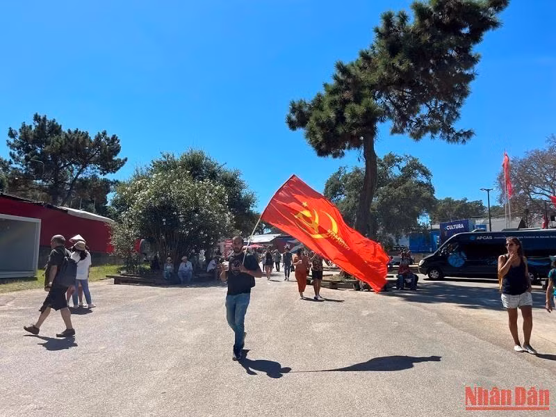 El Festival es un evento cultural y de entretenimiento y una oportunidad para que la población local exprese su apoyo al PCP.