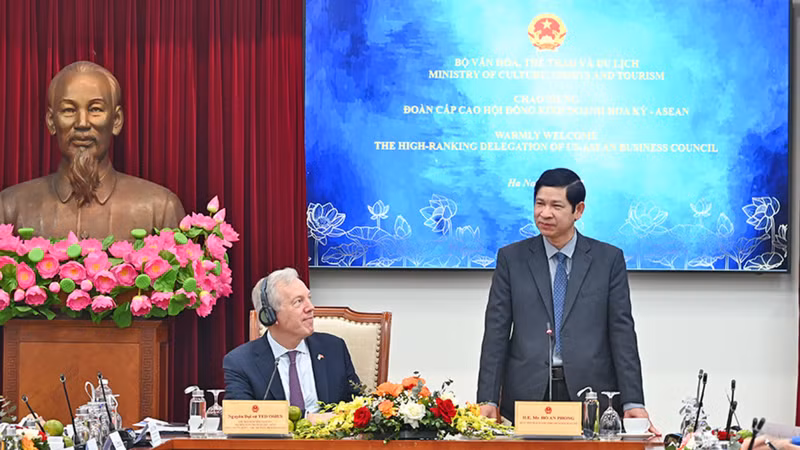 Ho An Phong, viceministro de Cultura, Deportes y Turismo de Vietnam, habla en el evento. (Foto: Nhan Dan)