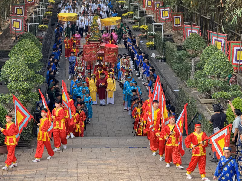 Ceremonia en honor a los Reyes Hung celebrada en el parque histórico-cultural de Ciudad Ho Chi Minh. (Foto: suckhoedoisong.vn)