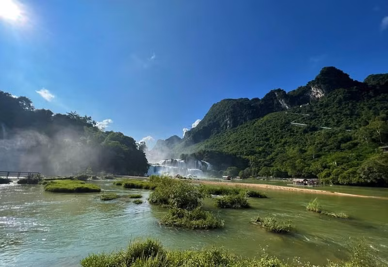 La cascada de Ban Gioc en otoño. (Foto: VNA)