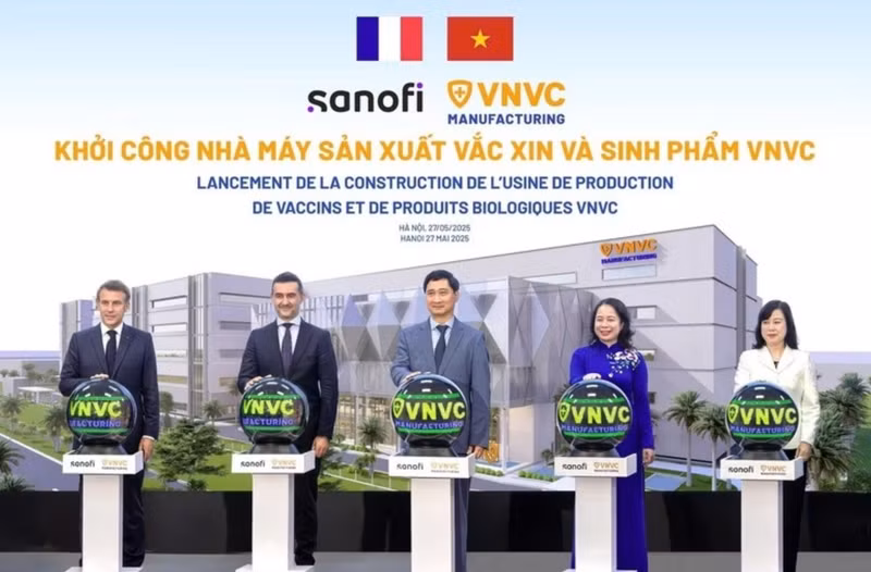 Delegados en la inauguración. (Foto: baochinhphu.vn)