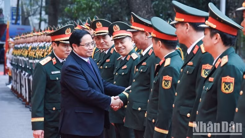 El primer ministro de Vietnam, Pham Minh Chinh, visita la Academia Militar de Medicina. El primer ministro de Vietnam, Pham Minh Chinh, visita la Academia Militar de Medicina.