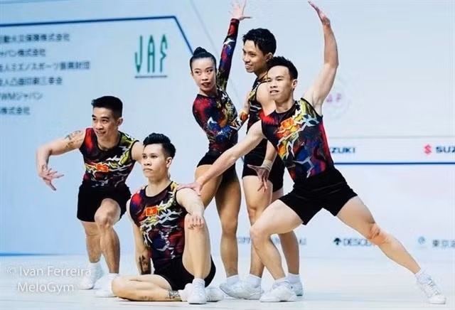Atletas vietnamitas ganan medalla de oro en Campeonato Mundial de Aeróbic (Foto: VNA)