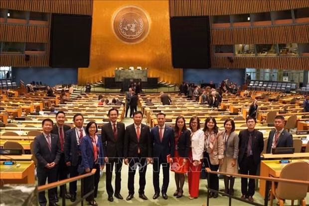 Vietnam elegido miembro del Consejo de Derechos Humanos (CDH) de la ONU. (Foto:VNA) Vietnam elegido miembro del Consejo de Derechos Humanos (CDH) de la ONU. (Foto:VNA)