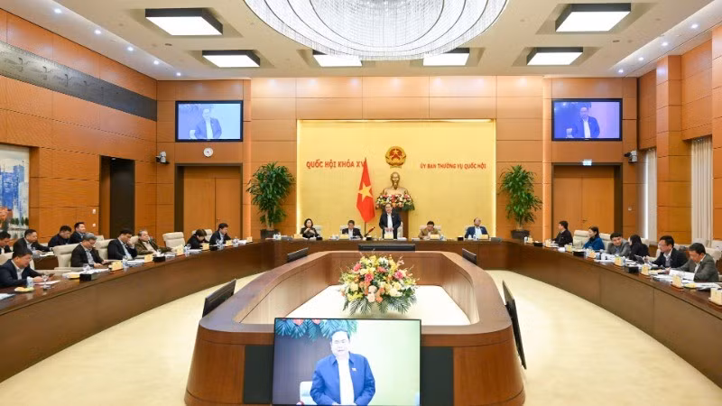 El presidente de la Asamblea Nacional de Vietnam, Tran Thanh Man, interviene en la reunión. (Foto: VNA)
