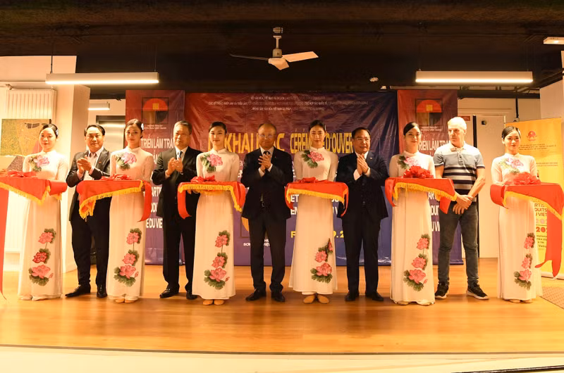 En la ceremonia inugural del evento (Foto: Departamento de Bellas Artes, Fotografía y Exposiciones)