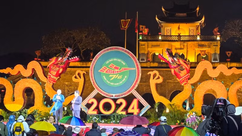 El evento se celebra en la Ciudadela Imperial de Thang Long, Hanói.