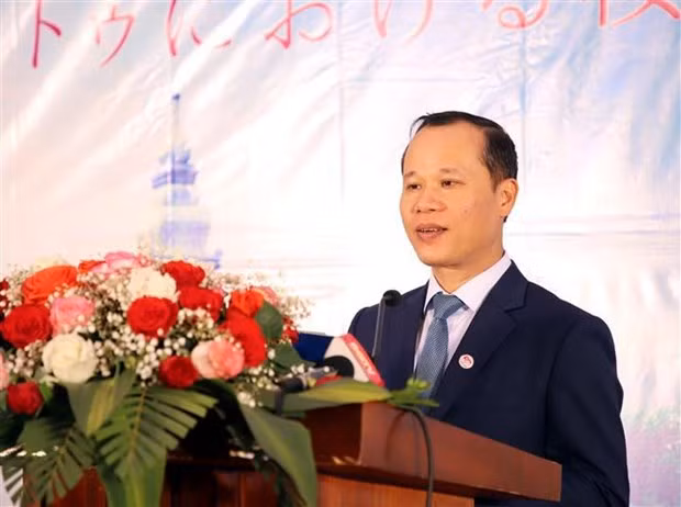 Mai Son, vicepresidente del Comité Popular de Bac Giang, habla en el evento.
