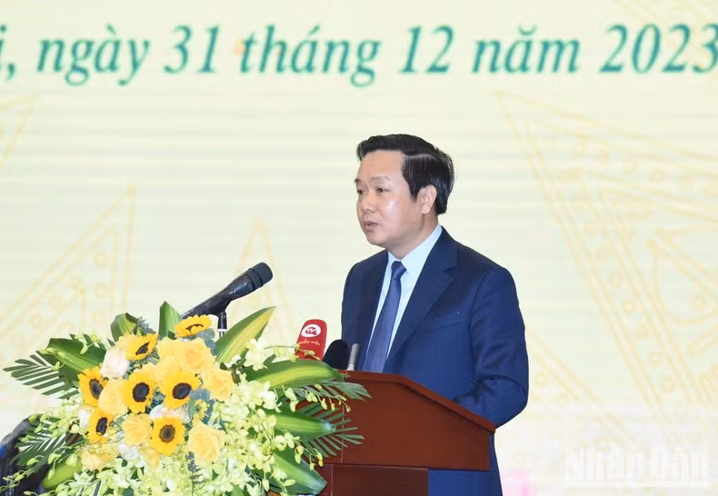 Habla el presidente del Comité Popular de la provincia de Ninh Binh, Pham Quang Ngoc.