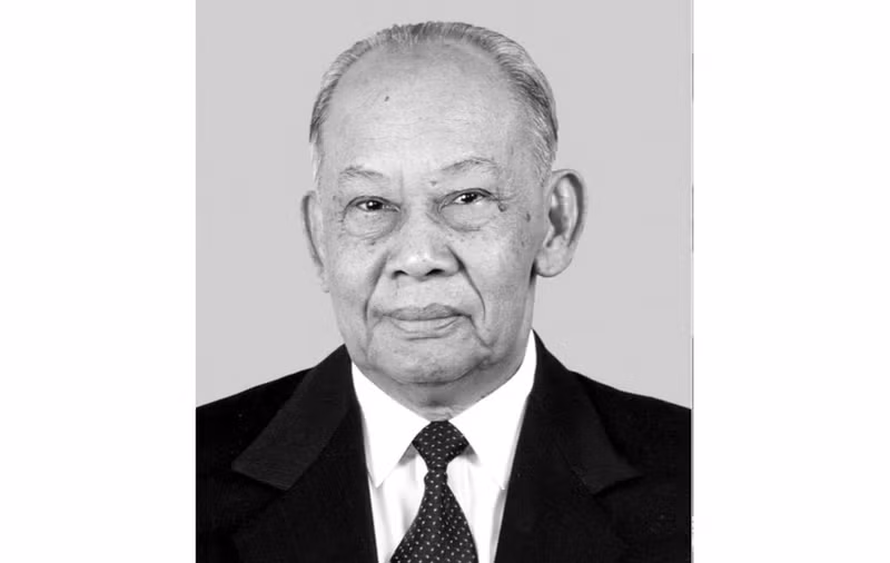 El general Khamtay Siphandone, expresidente del Comité Central del Partido Popular Revolucionario de Laos (PRPL), expresidente del país y destacado revolucionario del PRPL. (Foto: VNA)