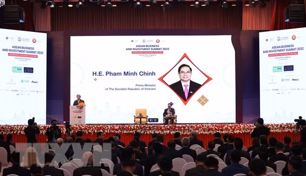 El primer ministro de Vietnam, Pham Minh Chinh, en la Cumbre de Negocios e Inversiones de la ASEAN en 2022. (Fotografía: VNA)