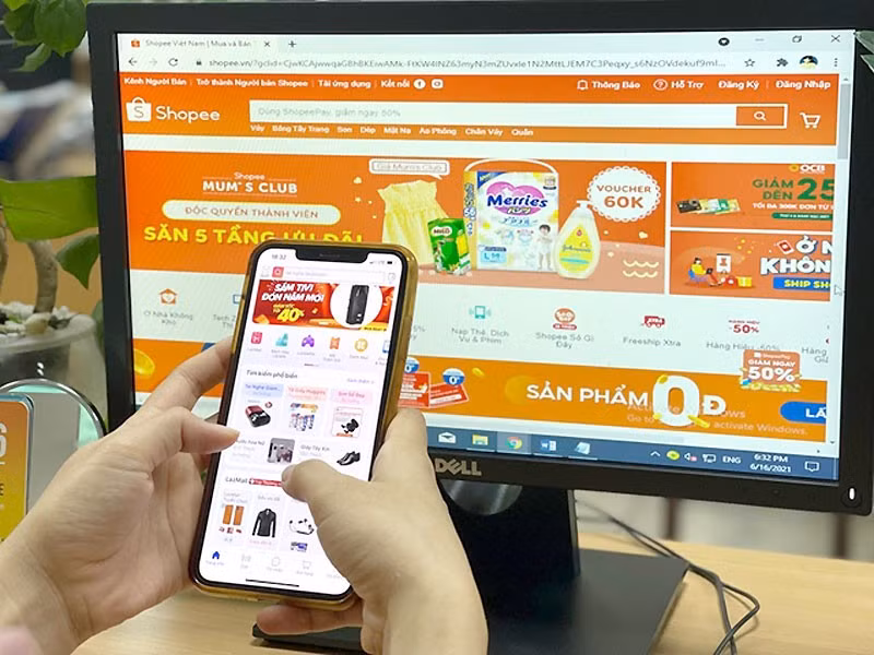 Premier vietnamita pide impulsar gestión estatal del comercio electrónico