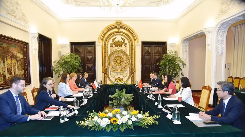 En el evento (Foto: Ministerio de Relaciones Exteriores de Vietnam)