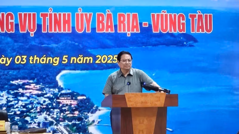 El primer ministro Pham Minh Chinh habla en el evento. (Foto: Nhan Dan)