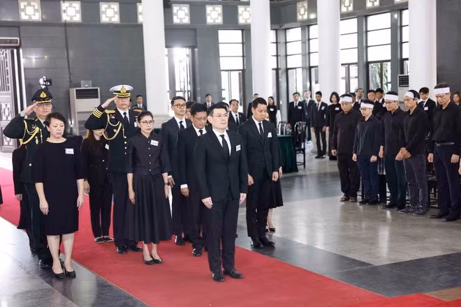 La delegación tailandesa rinde homenaje al secretario general Nguyen Phu Trong (Foto: VNA)