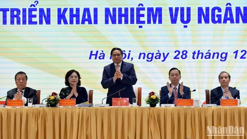 El primer ministro vietnamita, Pham Minh Chinh, en la reunión (Fotografía: Nhan Dan)