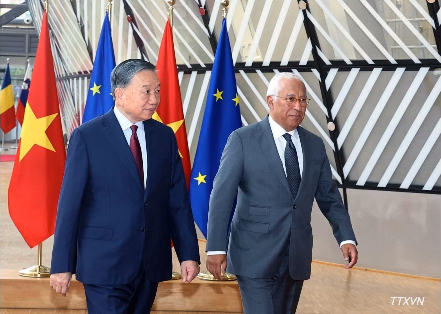 El presidente del Consejo Europeo, António Costa, recibe al secretario general del Partido Comunista y presidente de Vietnam, To Lam.