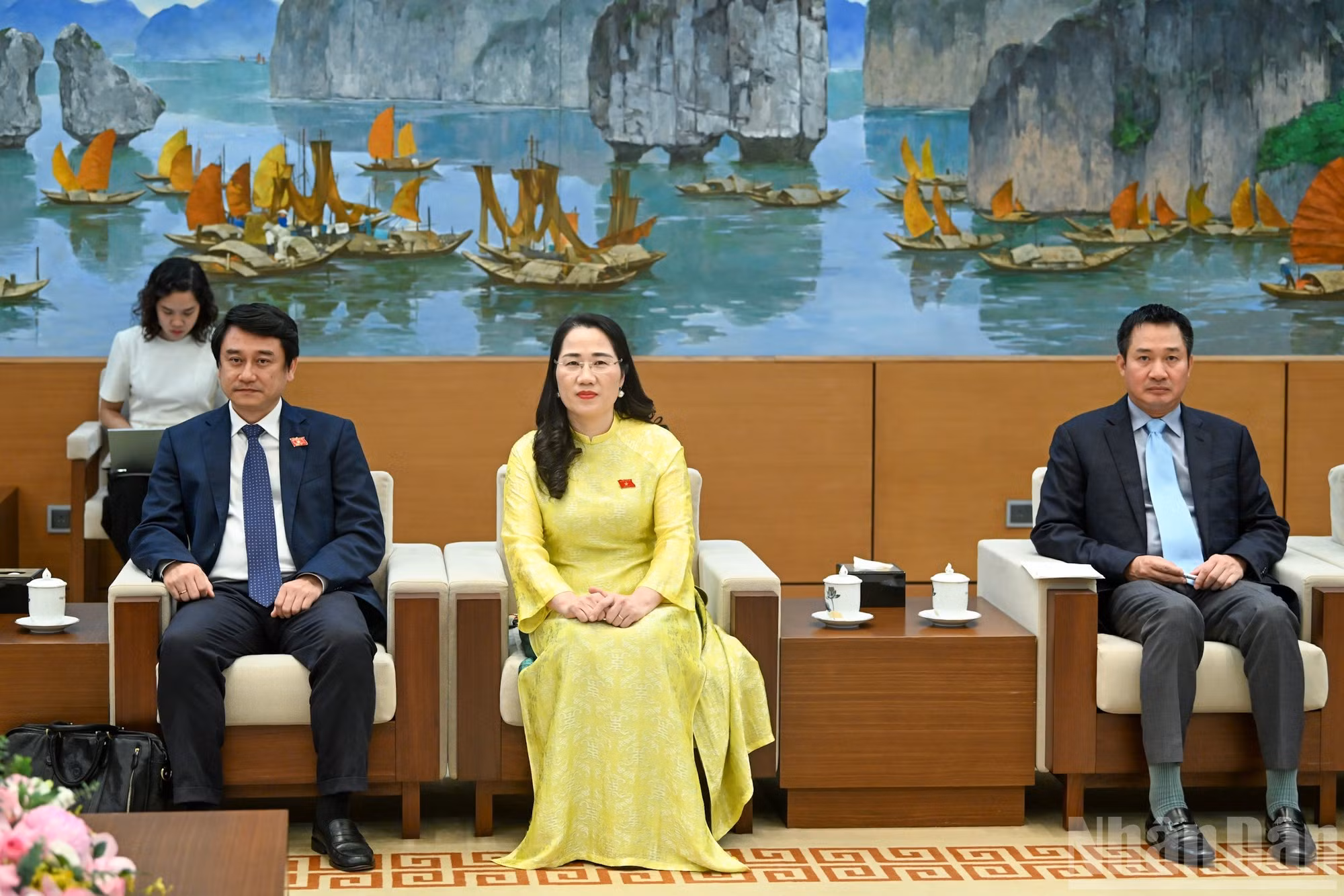Representantes de la parte vietnamita.