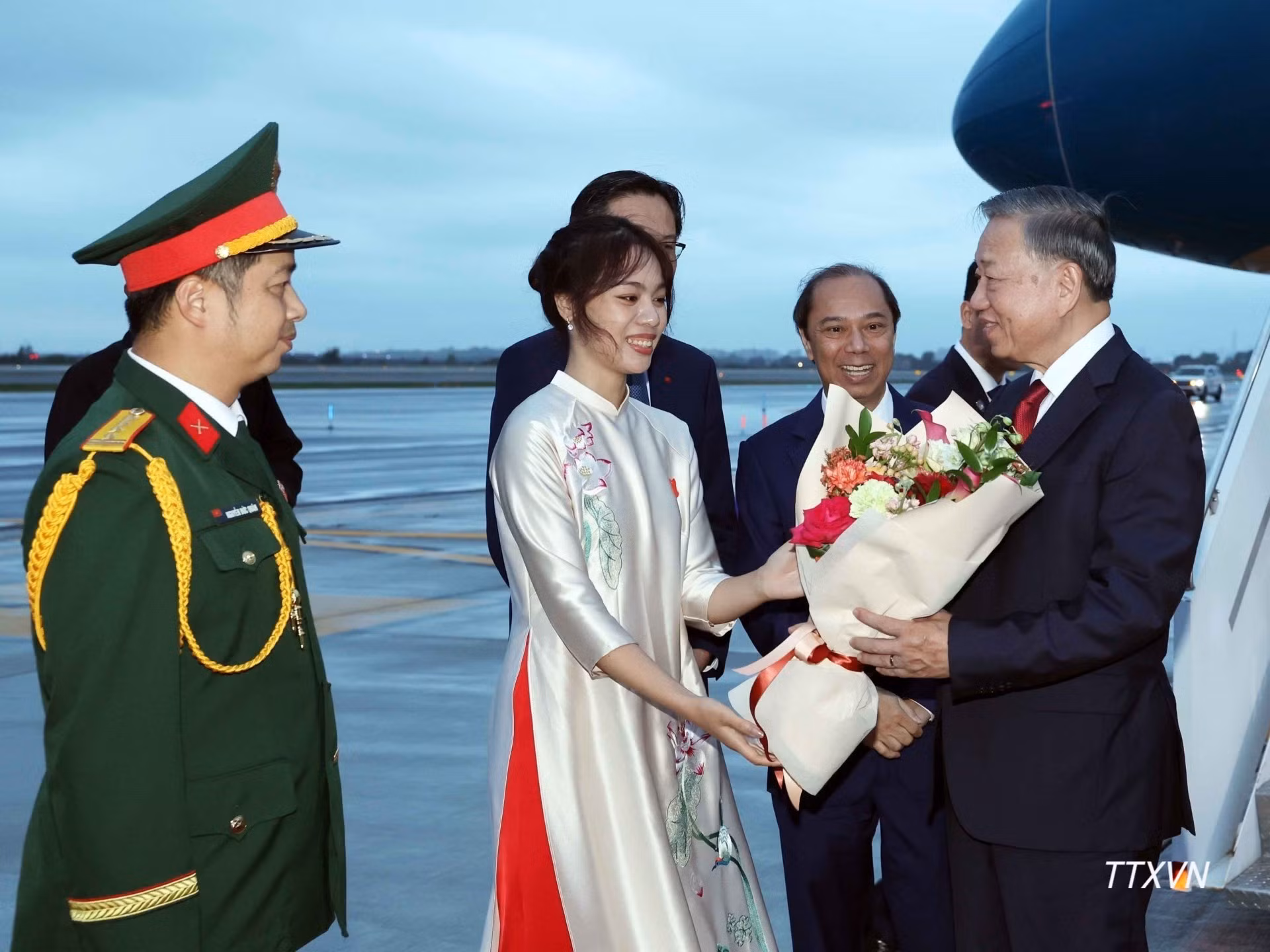 El secretario general del Partido Comunista y presidente de Vietnam, To Lam, llega a Nueva York para participar en el Debate General del 81º período de sesiones de la Asamblea General de las Naciones Unidas y actividades bilaterales con Estados Unidos.