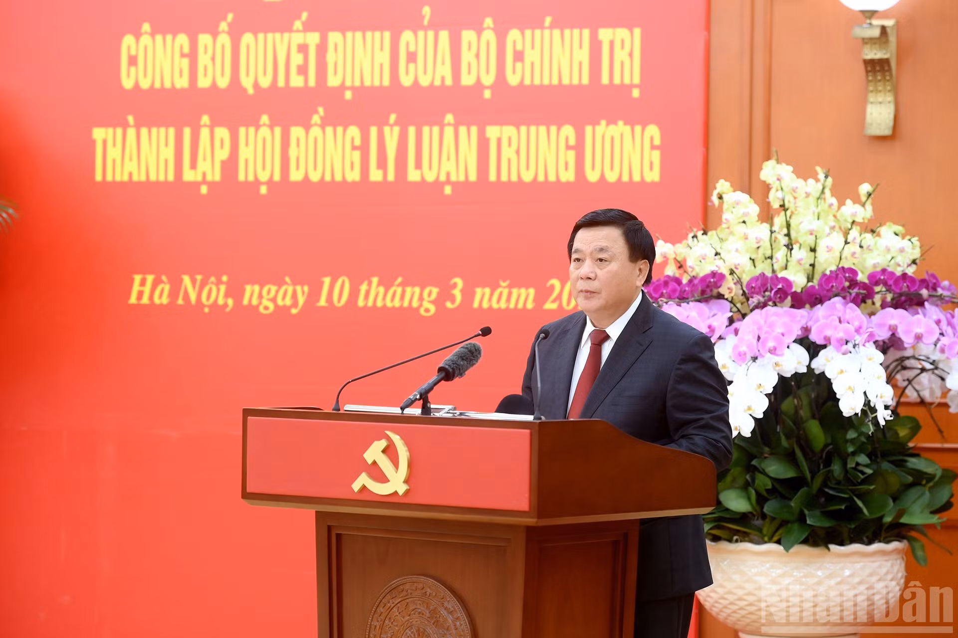 El presidente del Consejo Teórico Central del mandato 2026-2031, Nguyen Xuan Thang, tiene la palabra.