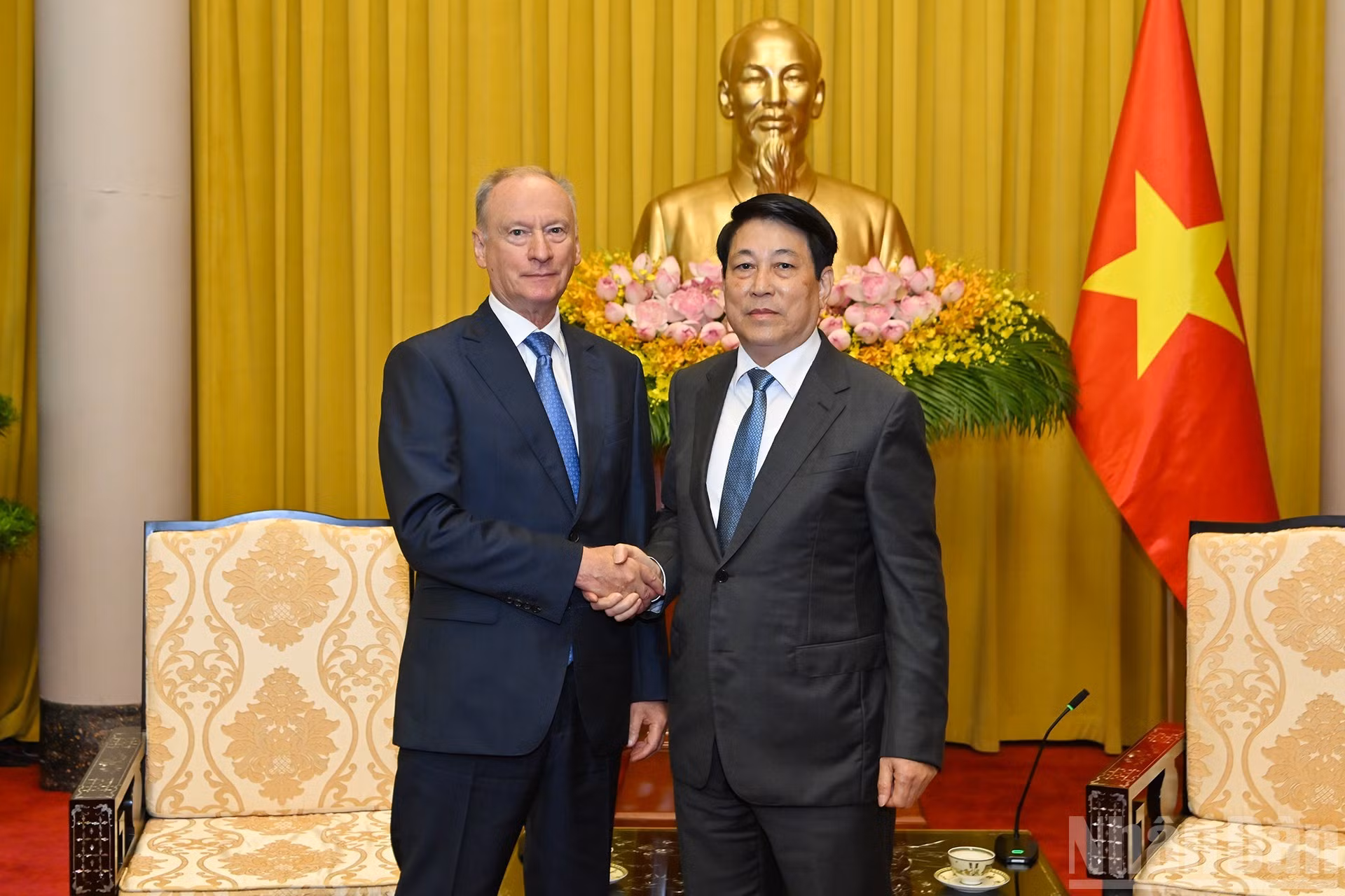 El presidente de Vietnam, Luong Cuong, y Nikolai Patrushev, asistente del presidente ruso y jefe del Consejo Marítimo de la Federación de Rusia.