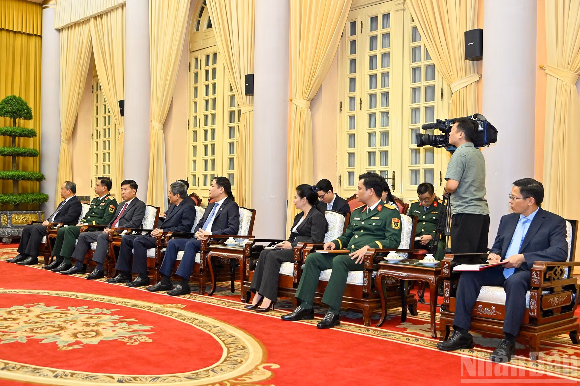 Delegados vietnamitas en la reunión.