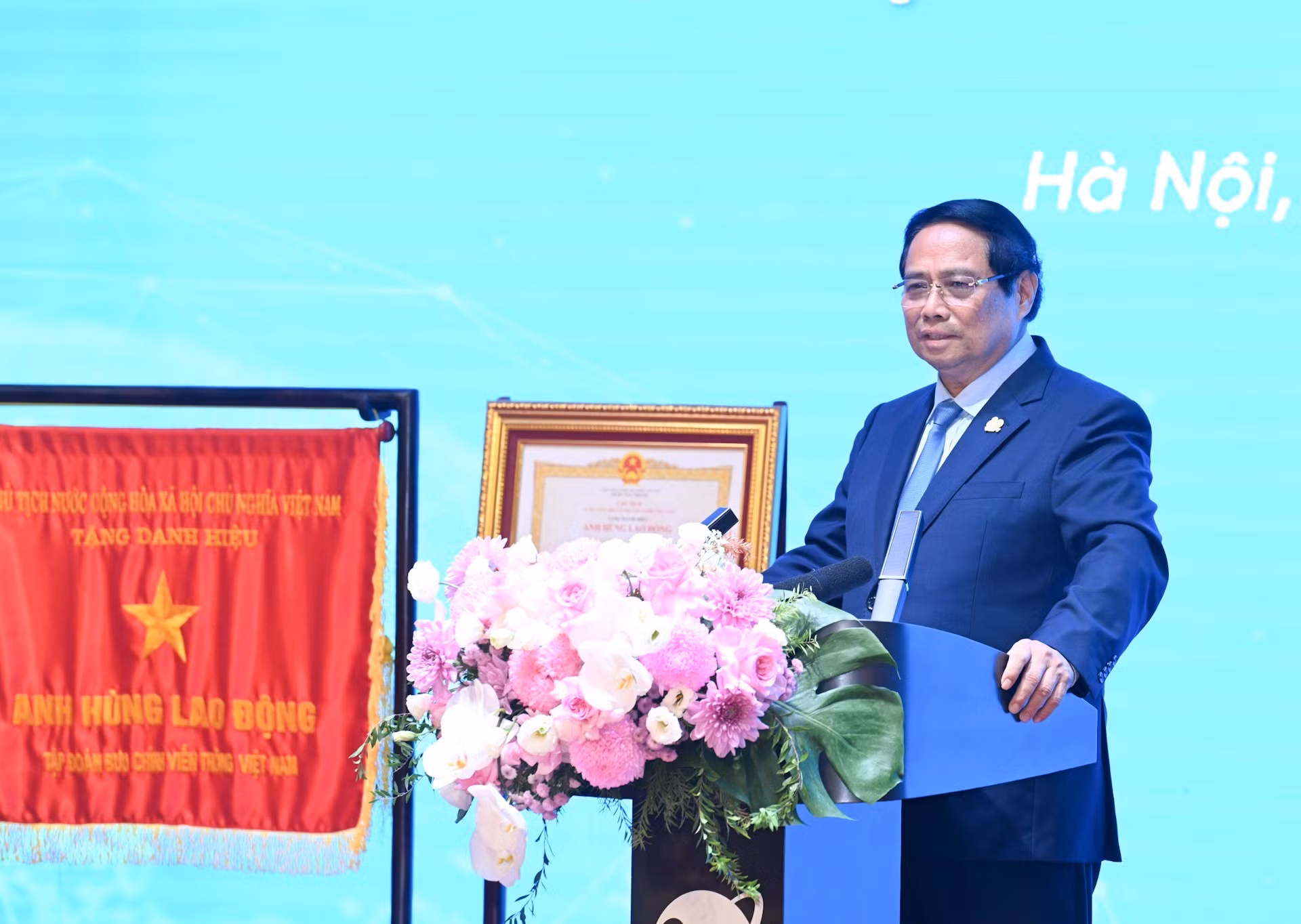 El primer ministro Pham Minh Chinh da palabras.