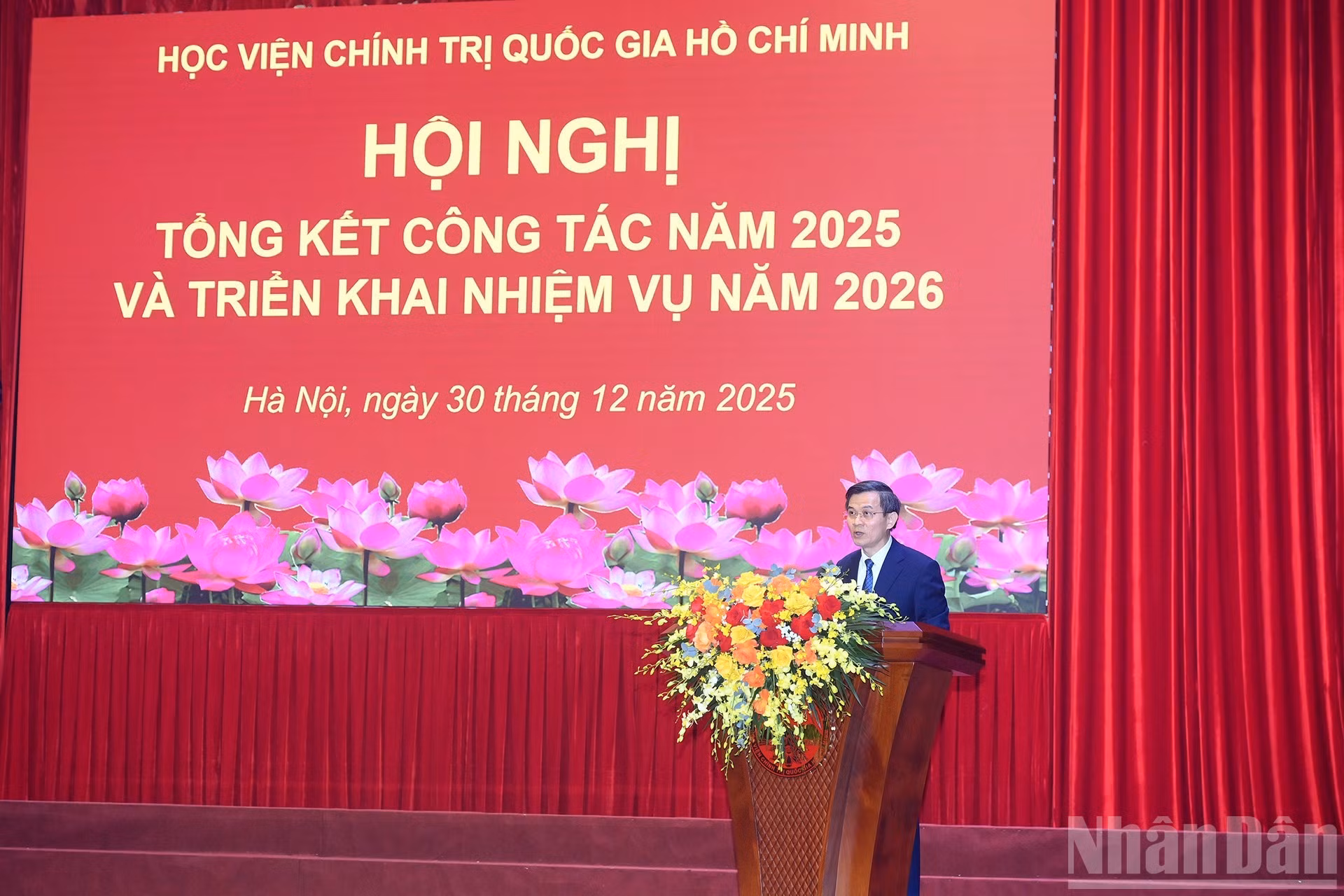 Doan Minh Huan, miembro del Comité Central del Partido y vicedirector permanente de la Academia Nacional de Política Ho Chi Minh.