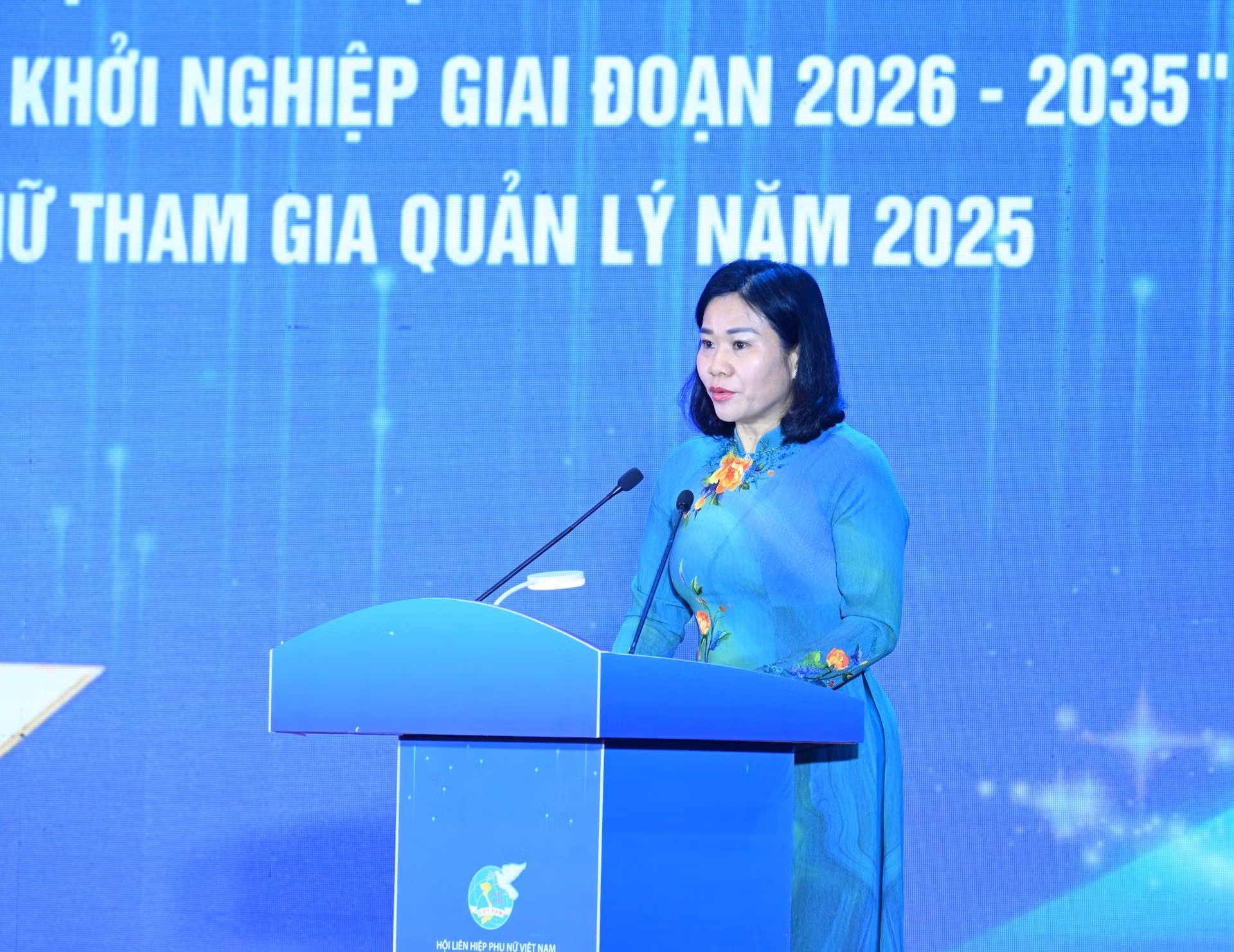La presidenta de la Unión de Mujeres de Vietnam, Nguyen Thi Tuyen, habla en la cita.