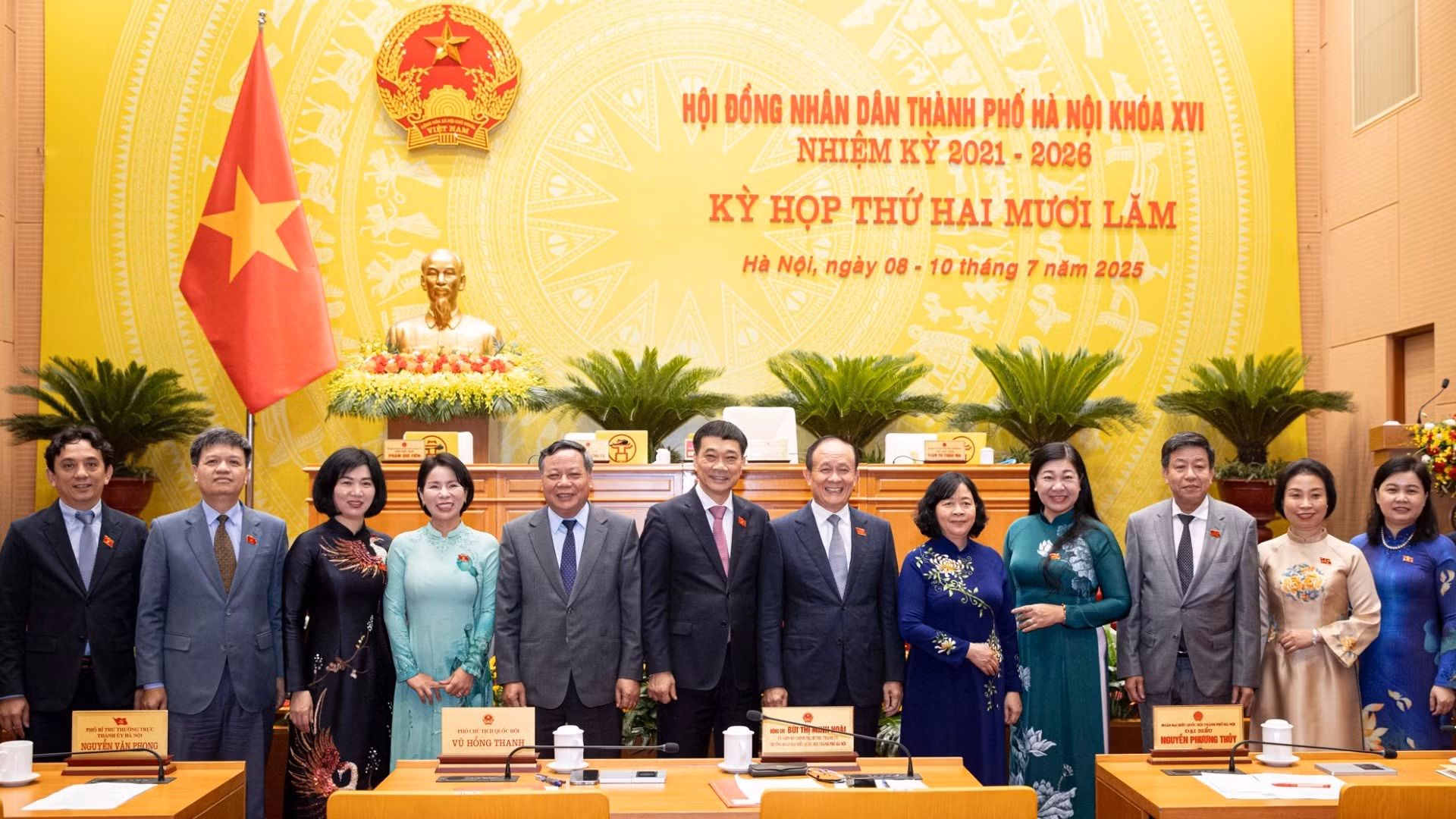 [Foto] Consejo Popular de capital vietnamita celebra reunión ordinaria a mediados de 2025