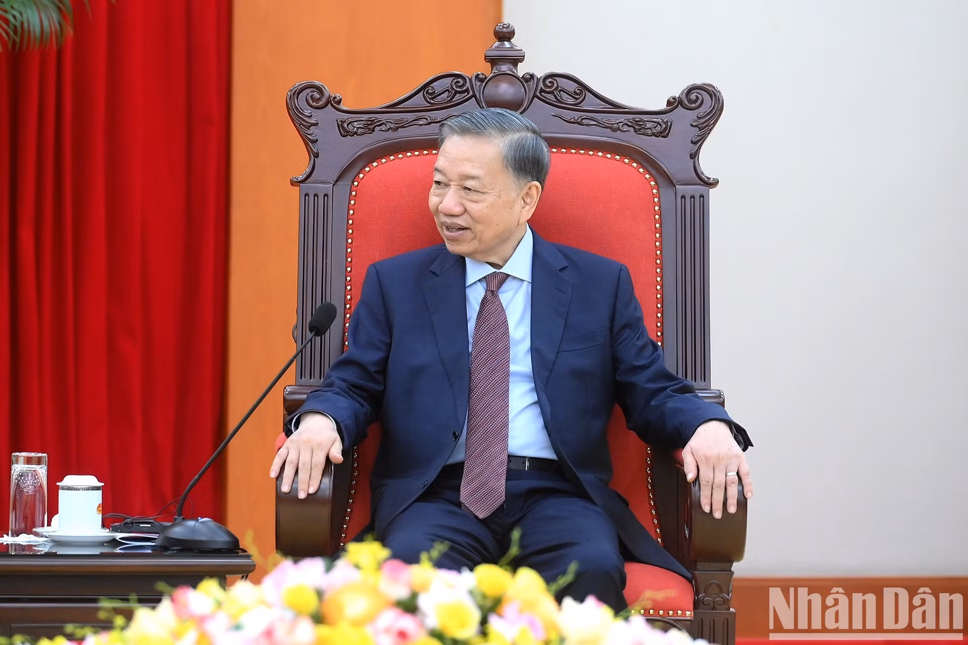 El secretario general del Partido Comunista y presidente de Vietnam, To Lam, tiene la palabra.