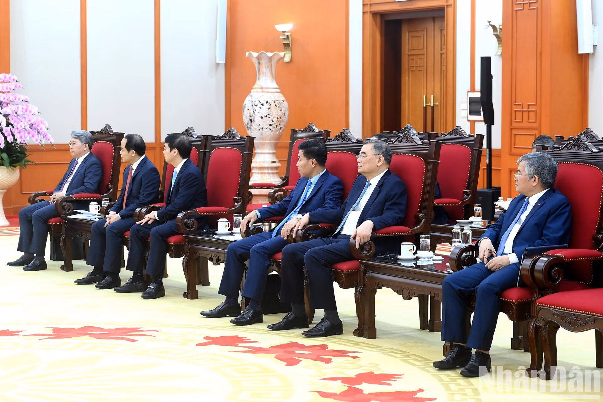 Representantes de Vietnam en la reunión.