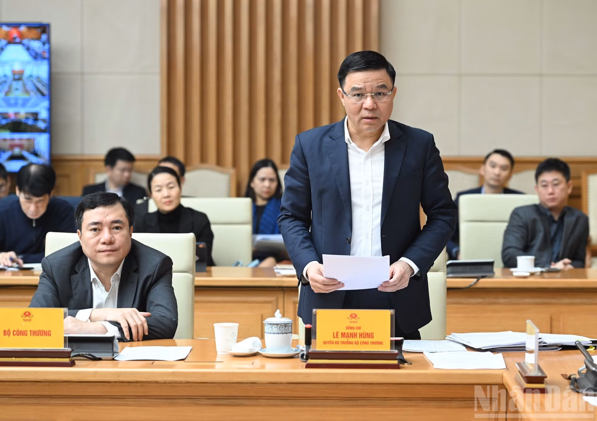El ministro interino de Industria y Comercio, Le Manh Hung.