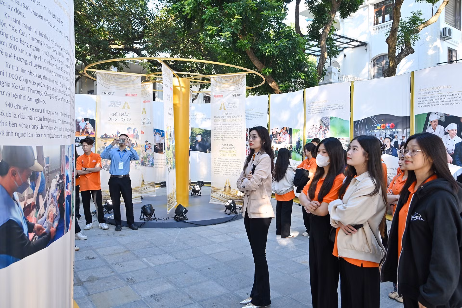 El diseño altamente visual y el acceso fácil desde la calle peatonal alrededor del lago céntrico Hoan Kiem prometen multiplicar la repercusión del evento entre los ciudadanos, de ahí que cada uno unirá sus manos por construir un Vietnam compasivo y sostenible.