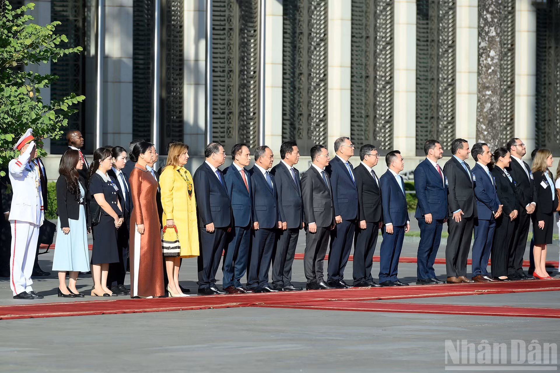Delegados de Vietnam y Panamá.