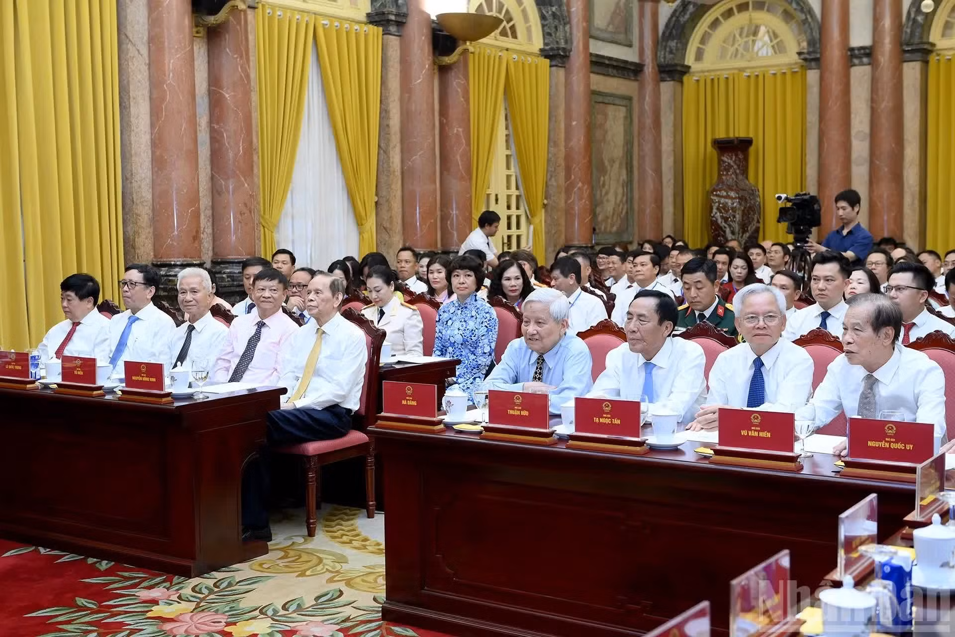 Delegados a la reunión.