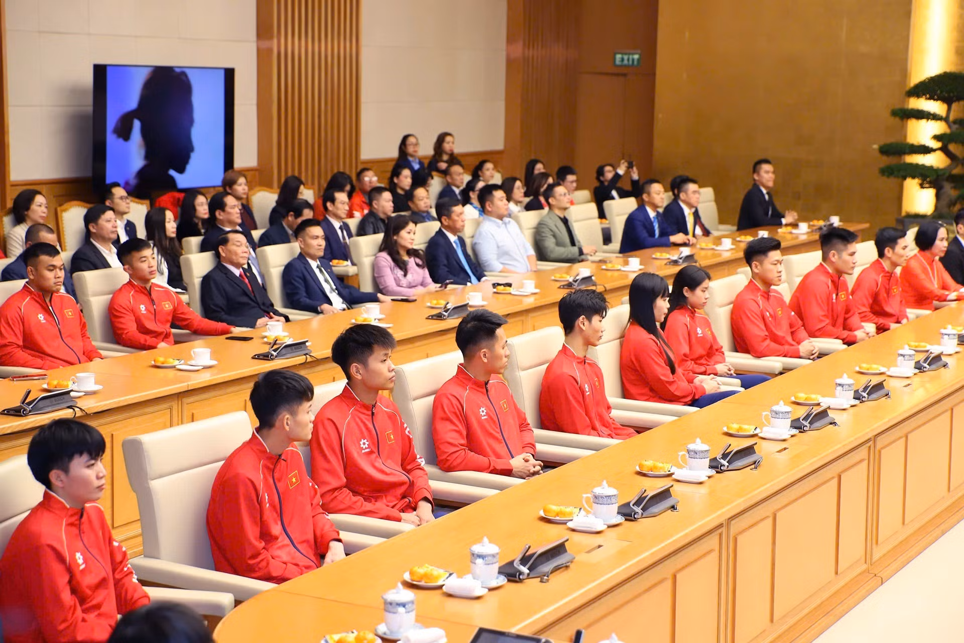 Atletas, entrenadores y miembros de los cuerpos técnicos que integran la delegación de Vietnam a los SEA Games 33.