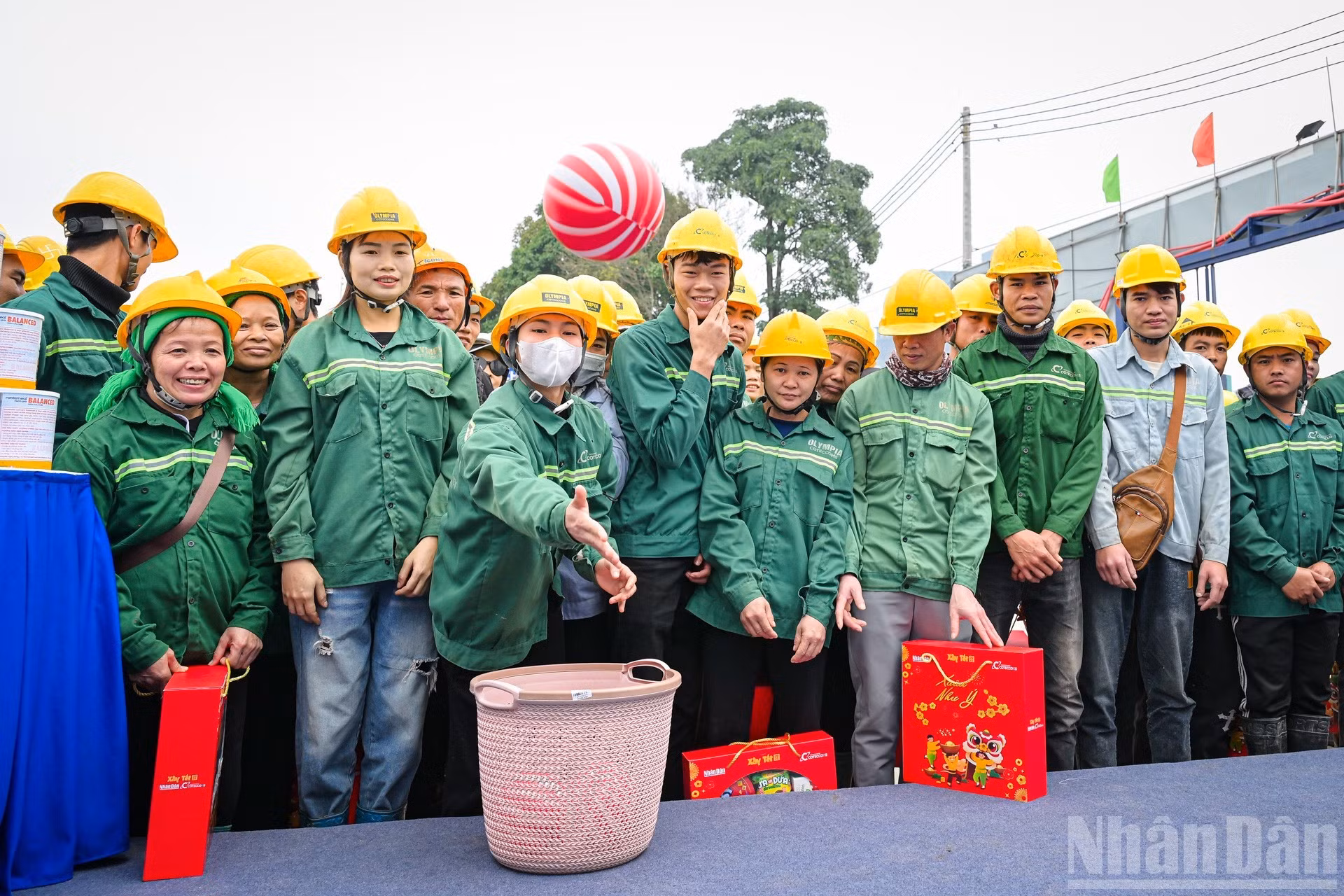 Antes, “Construyendo Tet 2026” se celebró en Ciudad Ho Chi Minh, la provincia de An Giang y muchos otros municipios.