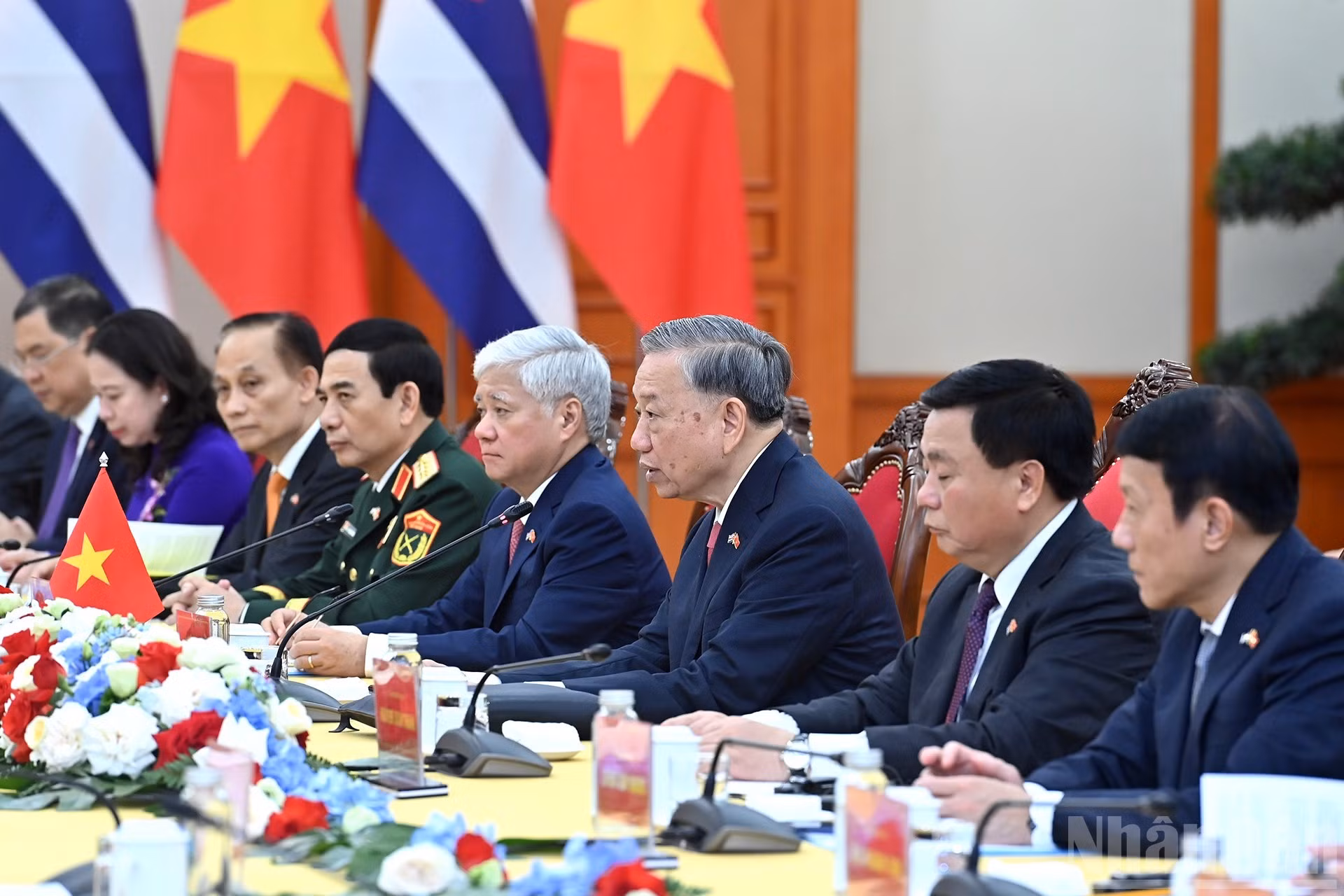 El líder del PCV y delegados de Vietnam.