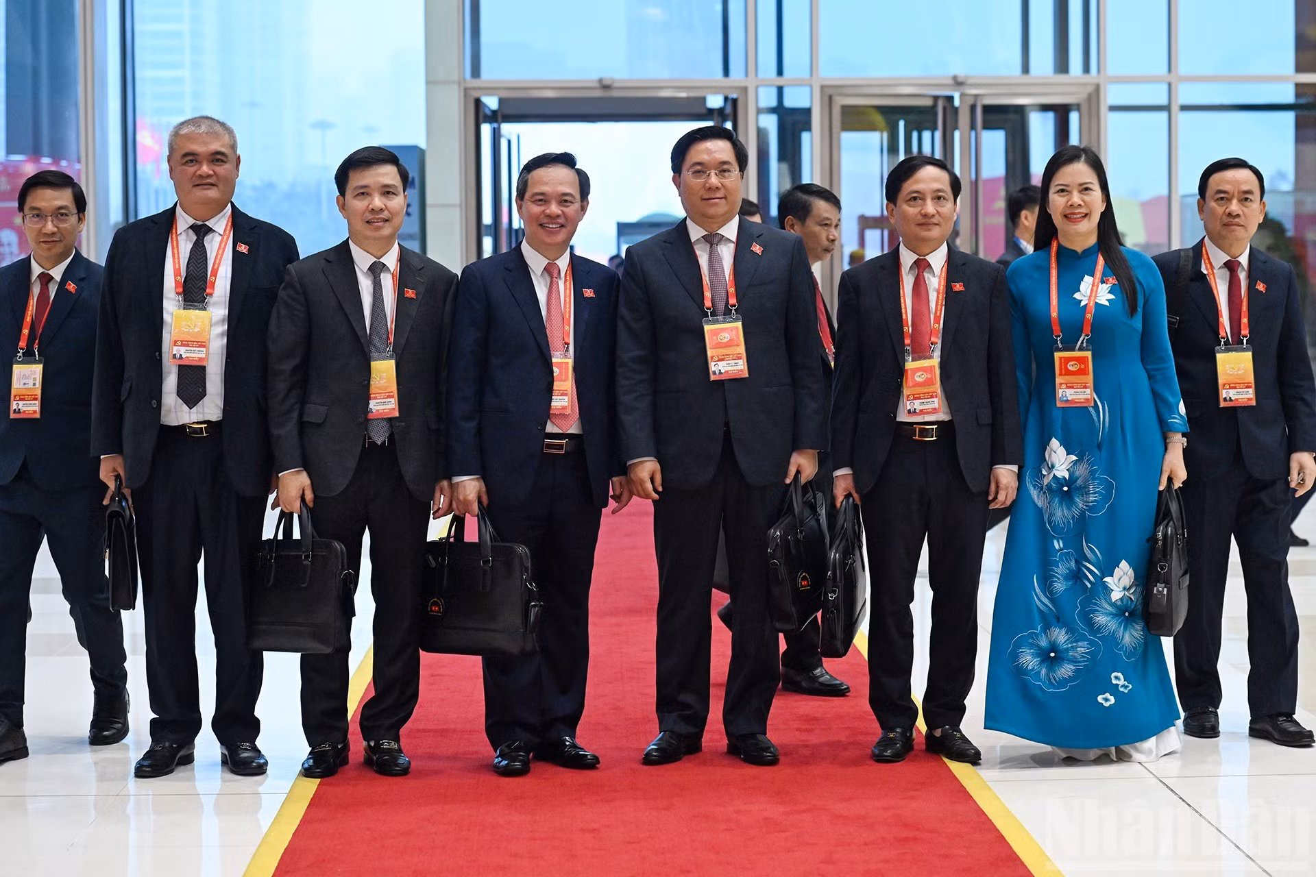Delegados del XIV Congreso Nacional del Partido acuden al Centro Nacional de Convenciones.