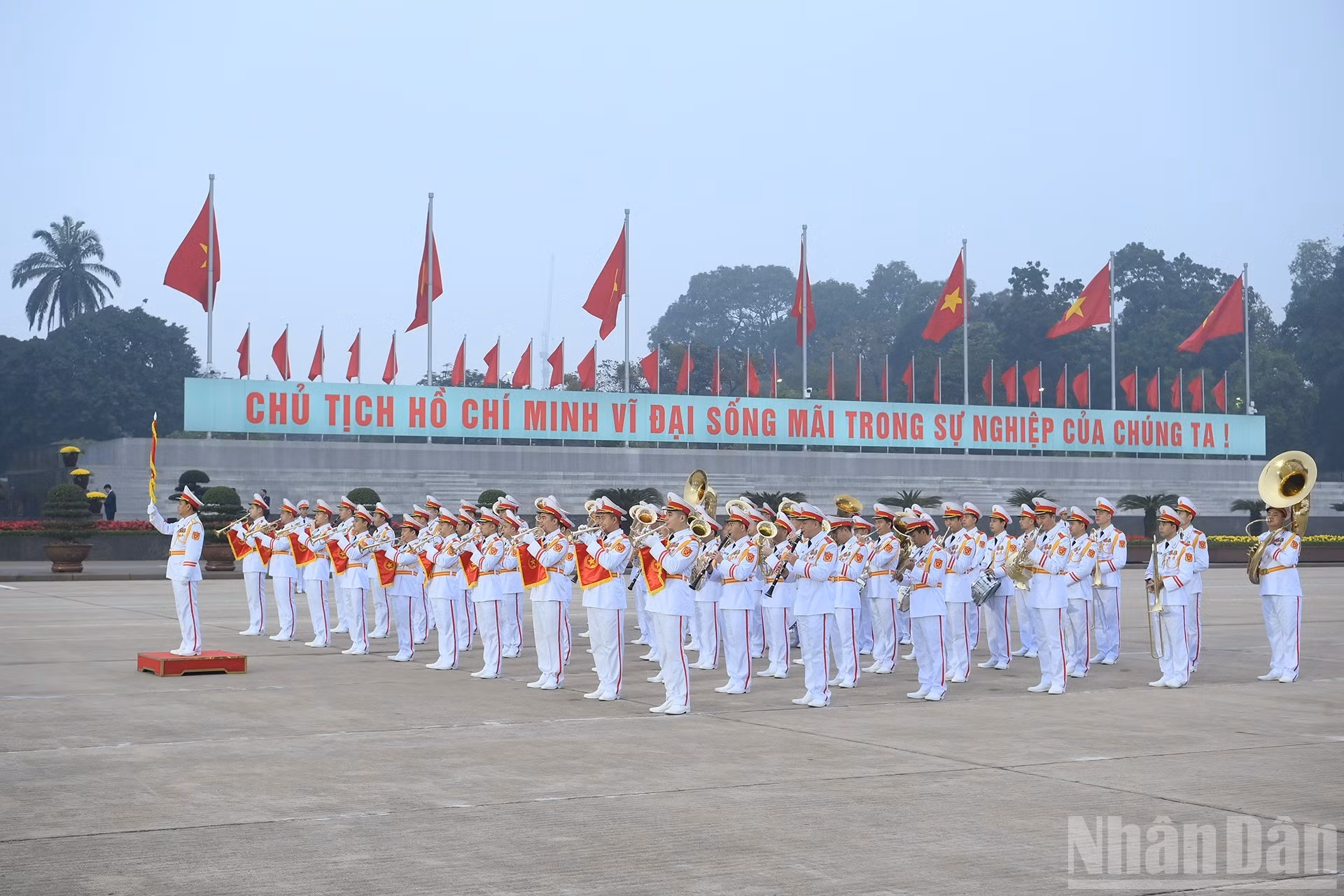 La banda militar en el acto.
