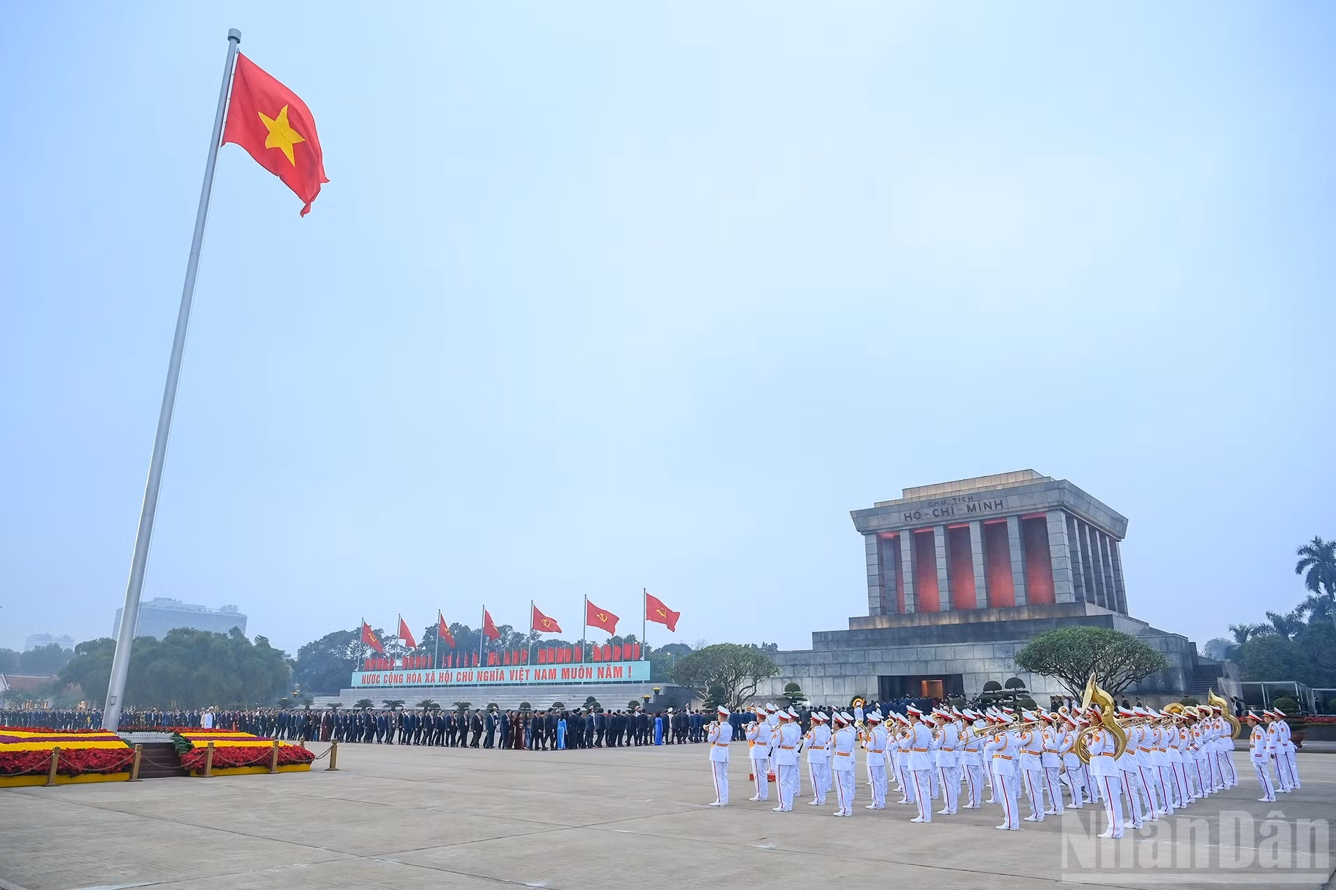 Panorama de la ceremonia en la plaza de Ba Dinh.
