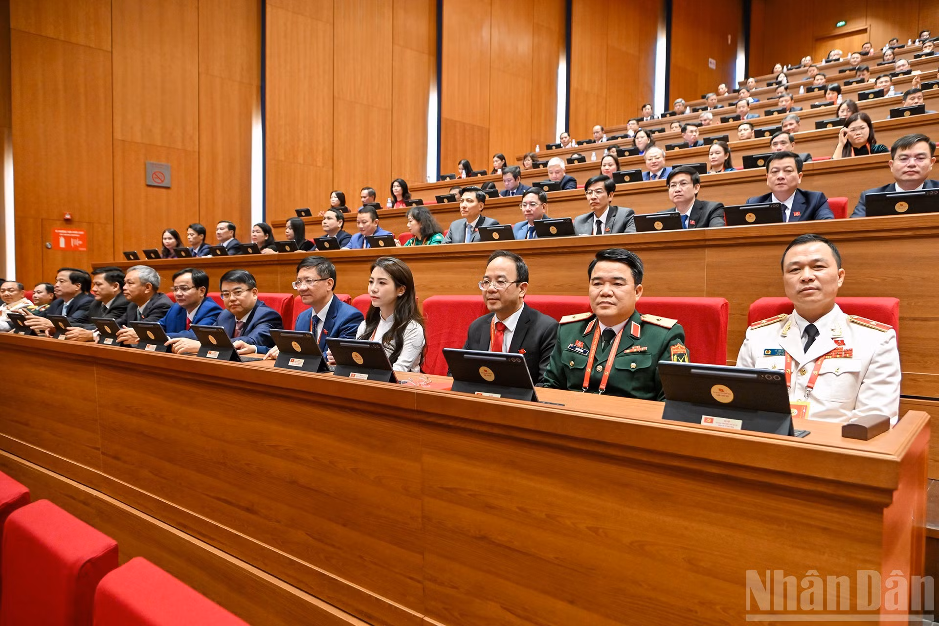 Delegados a la sesión.